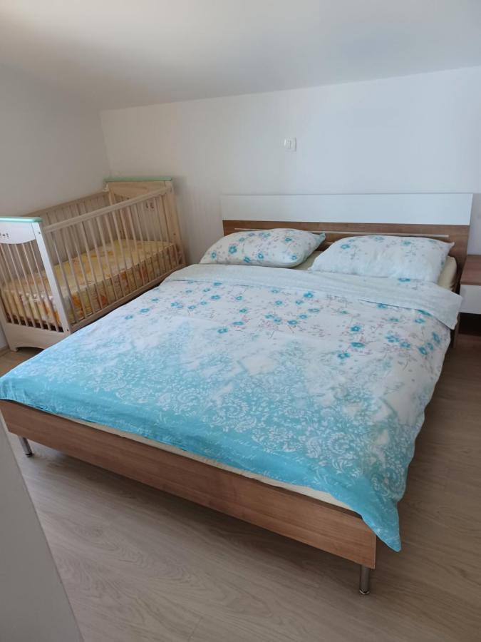 Apartmani Suncev Sjaj รทินา ภายนอก รูปภาพ